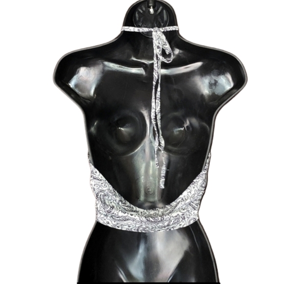 Shein Halter Top - Picture 2 of 3